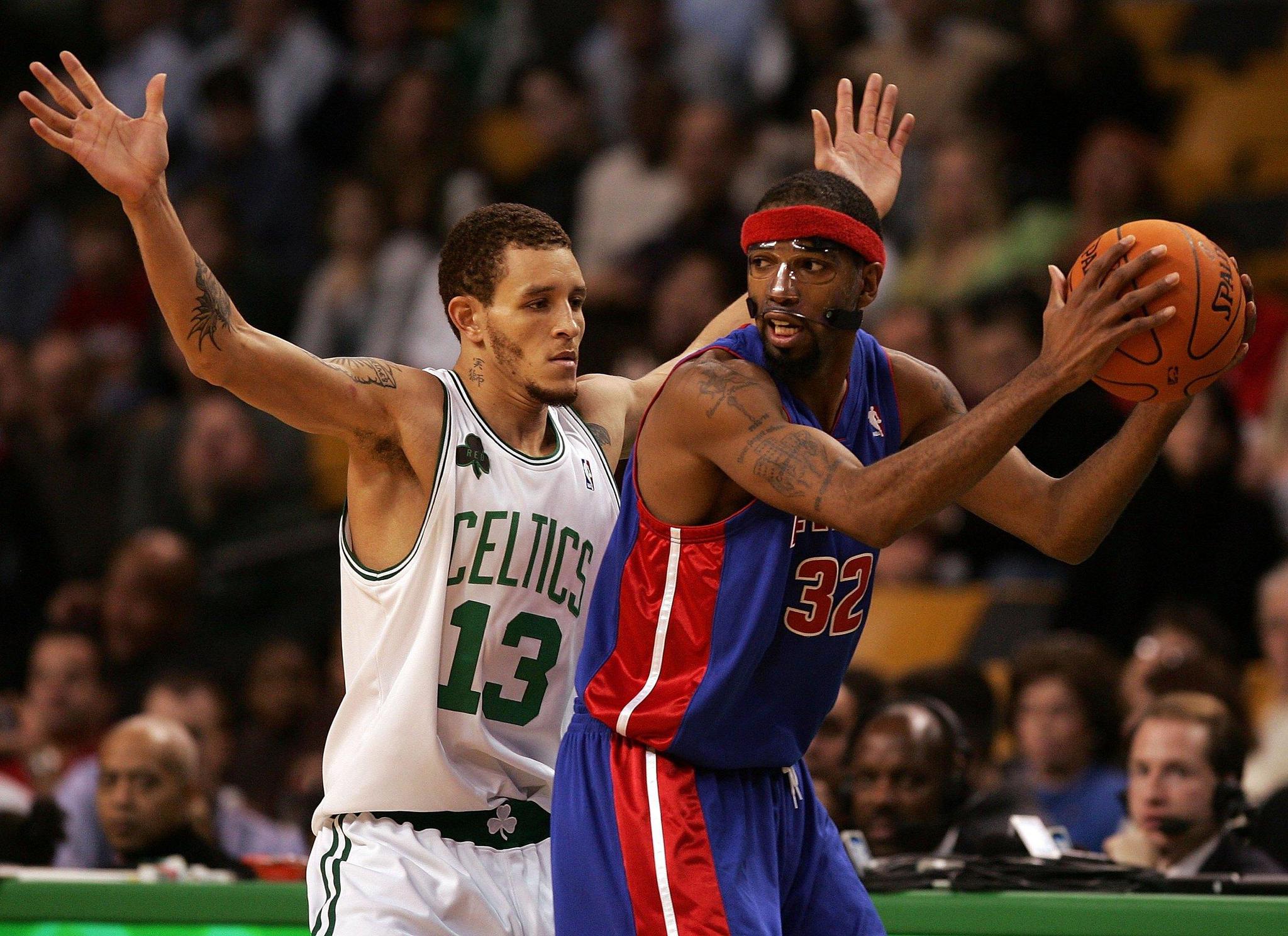 皇马0-2终结对塞尔塔西甲10连胜，此前22次联赛交锋20胜2平（皇马0-2负塞尔塔，西甲对其十连胜止步，近22次联赛交锋20胜2平）