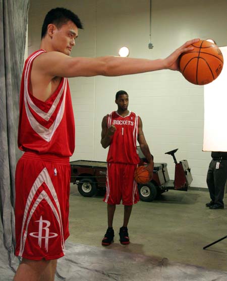 科莫vs萨索洛：尼科-帕斯、阿尔韦托-莫雷诺首发，马蒂奇、贝拉尔迪出战（科莫对阵萨索洛：尼科-帕斯与阿尔韦托-莫雷诺先发，马蒂奇、贝拉尔迪出战）