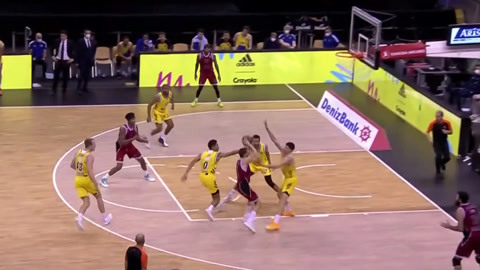 纳米比亚足球的拓荒者-艾里法斯・希武特-上，当年的大连万达26号（昔日大连万达26号，纳米比亚足球拓荒者：艾里法斯·希武特（上））